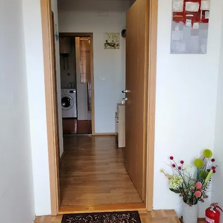 Anamarija Apartment *